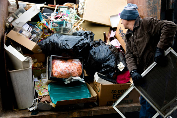 Best Basement Cleanout  in Flora, IL